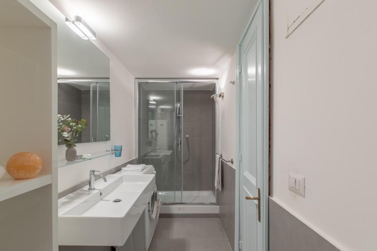 Iflat Pantheon Historic Two-Story Apartment Roma Esterno foto