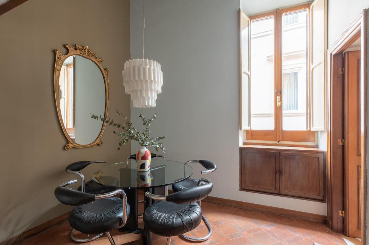 Iflat Pantheon Historic Two-Story Apartment Roma Esterno foto