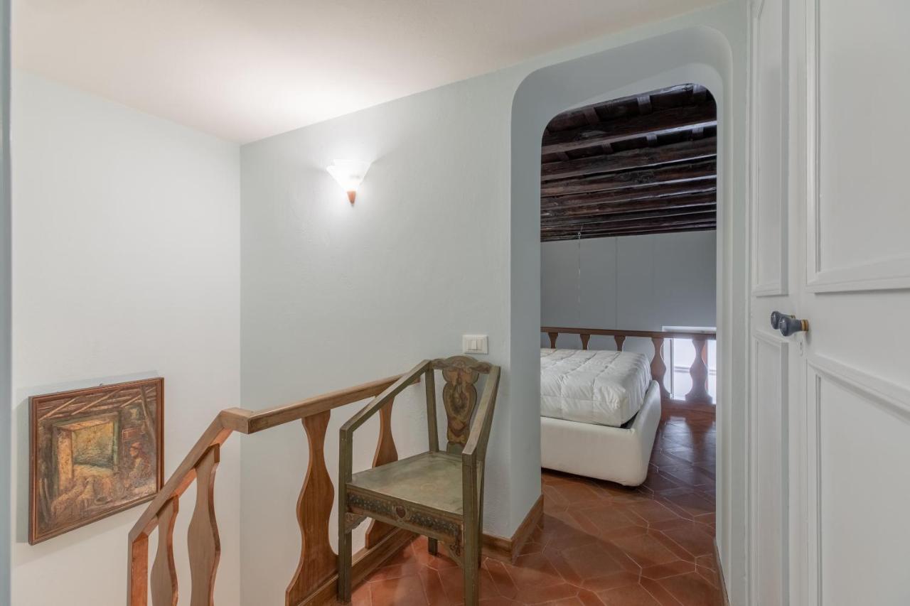 Iflat Pantheon Historic Two-Story Apartment Roma Esterno foto