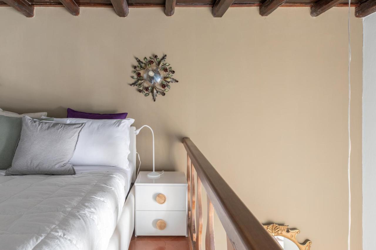 Iflat Pantheon Historic Two-Story Apartment Roma Esterno foto